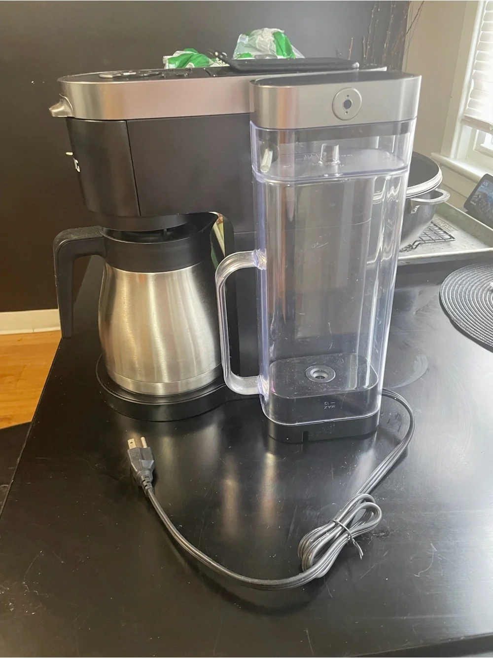 Keurig Black and Stainless Steel Thermal Carafe Single-Serve Coffee Brewer